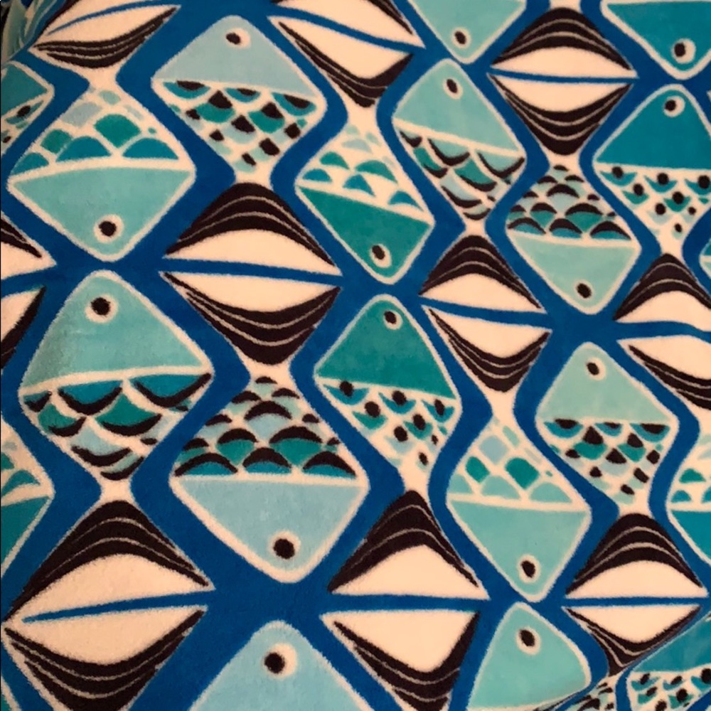 Vera Bradley Fishy fishy blanket 💙